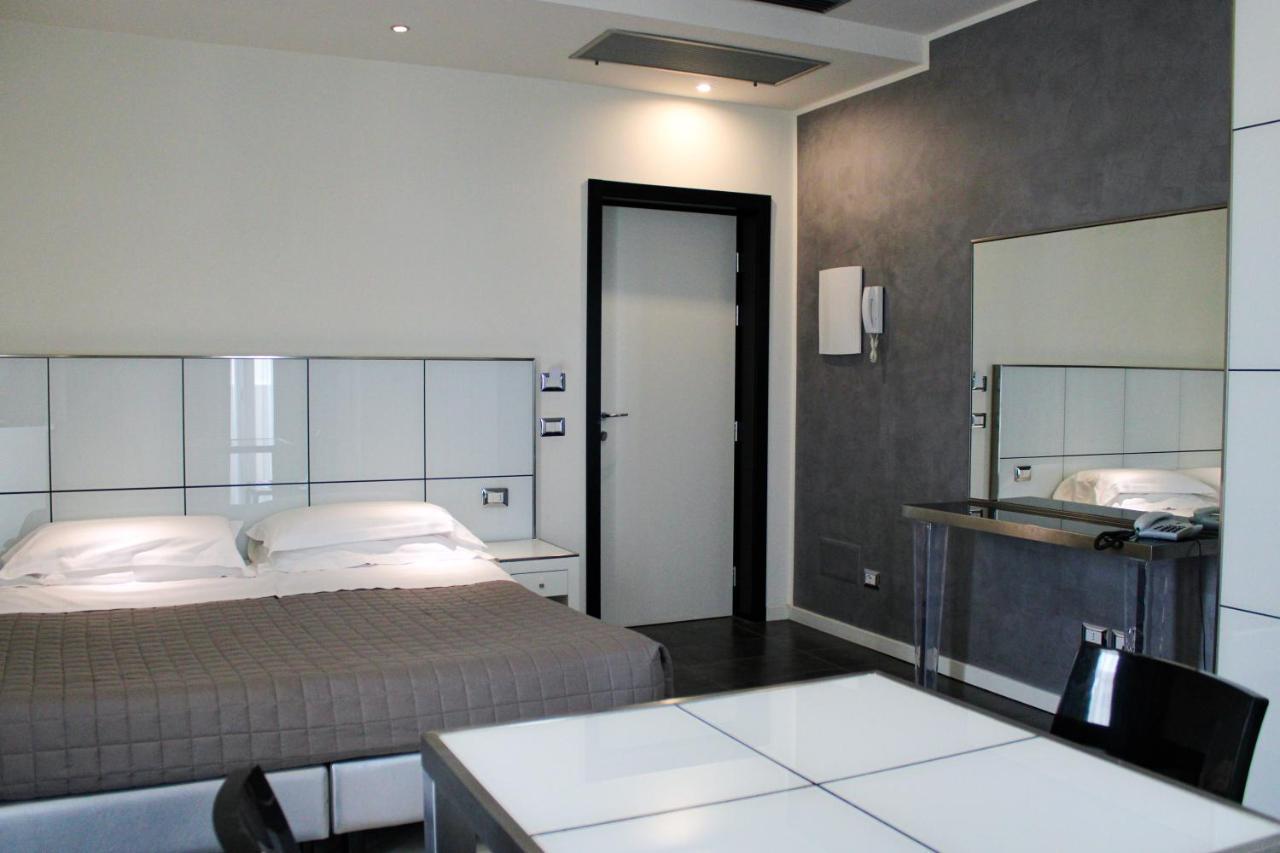 Atmosphere Suite Hotel Римини Экстерьер фото