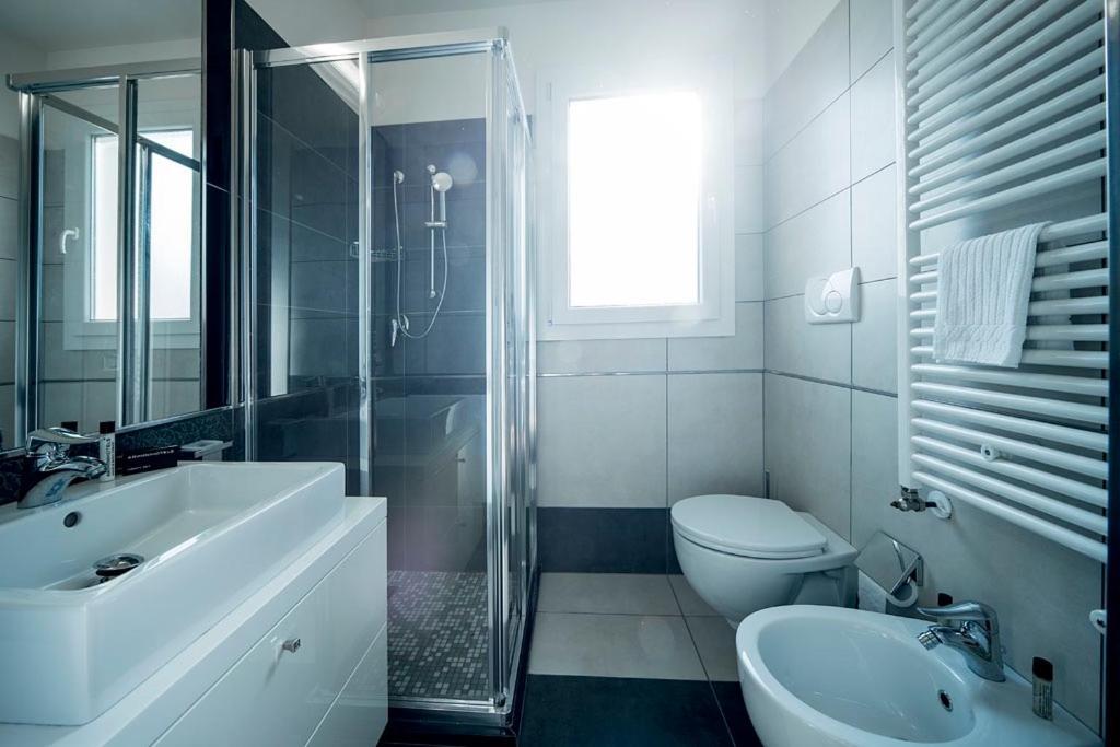 Atmosphere Suite Hotel Римини Экстерьер фото