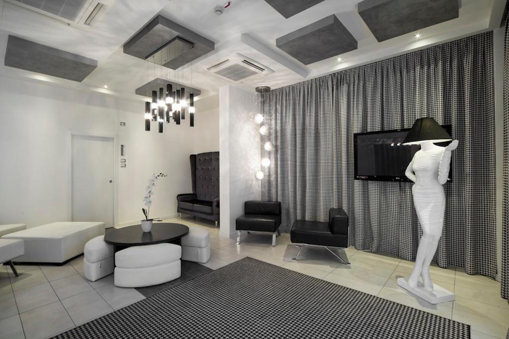 Atmosphere Suite Hotel Римини Экстерьер фото